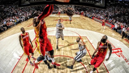 九游游戏中心-今年联盟助攻榜：最精彩的“神级传球”瞬间盘点！，lol助攻榜